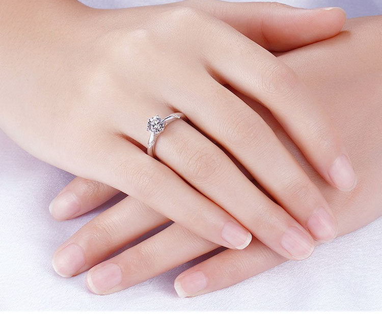 925 silver inlaid Moissan diamond ring with six-claw diamond ring