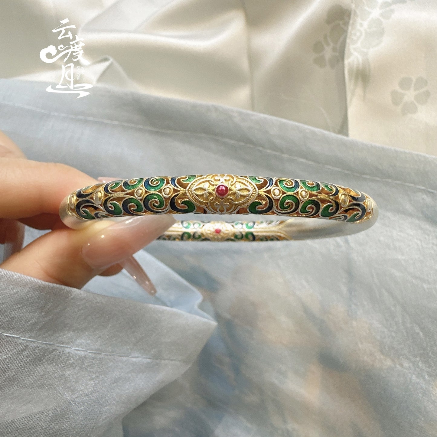 S999 Sterling Silver Enamel Scroll Pattern Gold-Painted Bracelet For Women, Chinese Traditional Style, Fixed Bangle, All-Match Jewelry